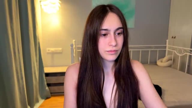 Gallery image thumbnail from ulohu's myfreecams stream on, 06/28/2026, 24:02 image 13 of 20