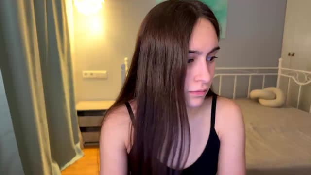 Gallery image thumbnail from ulohu's myfreecams stream on, 06/28/2026, 22:25 image 20 of 20