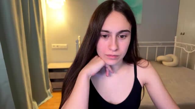 Gallery image thumbnail from ulohu's myfreecams stream on, 06/28/2026, 22:25 image 19 of 20