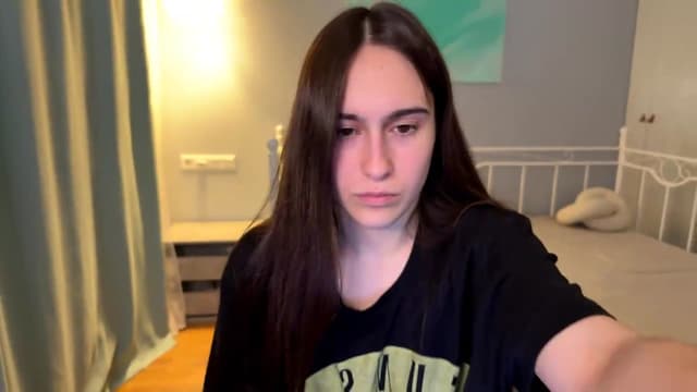 Gallery image thumbnail from ulohu's myfreecams stream on, 06/30/2026, 23:19 image 14 of 20