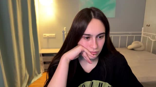 Gallery image thumbnail from ulohu's myfreecams stream on, 06/30/2026, 23:19 image 16 of 20
