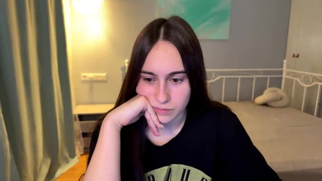 Gallery image thumbnail from ulohu's myfreecams stream on, 06/30/2026, 23:19 image 6 of 20