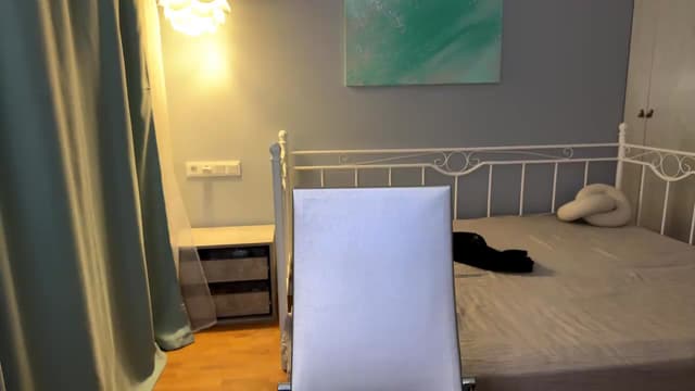 Gallery image thumbnail from ulohu's myfreecams stream on, 07/01/2026, 24:32 image 8 of 20