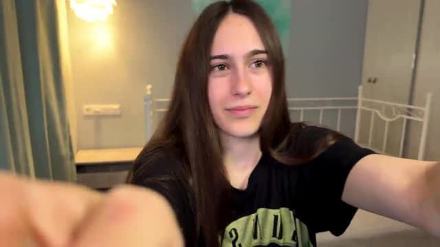 Gallery image thumbnail from ulohu's myfreecams stream on, 07/15/2026, 23:34 image 14 of 20