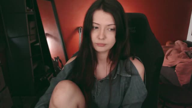 Gallery image thumbnail from vioda's myfreecams stream on, 05/30/2025, 04:47 image 6 of 20