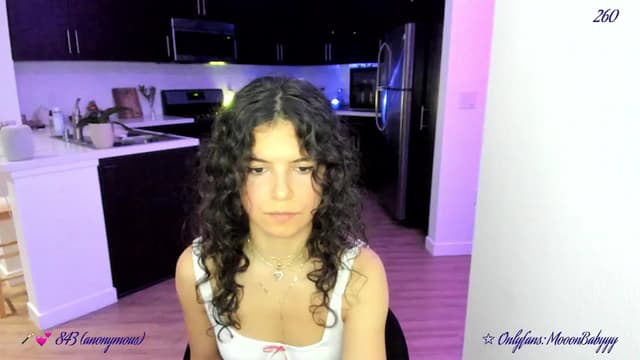 Gallery image thumbnail from vroom's myfreecams stream on, 04/10/2025, 03:49 image 8 of 20