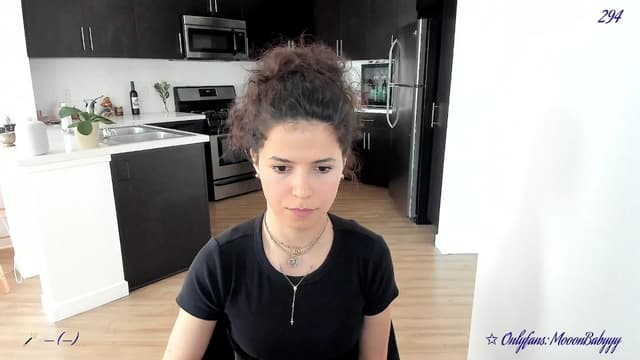 Gallery image thumbnail from vroom's myfreecams stream on, 04/12/2025, 01:06 image 14 of 20