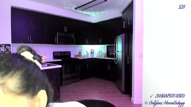 Gallery image thumbnail from vroom's myfreecams stream on, 04/25/2025, 06:04 image 8 of 20