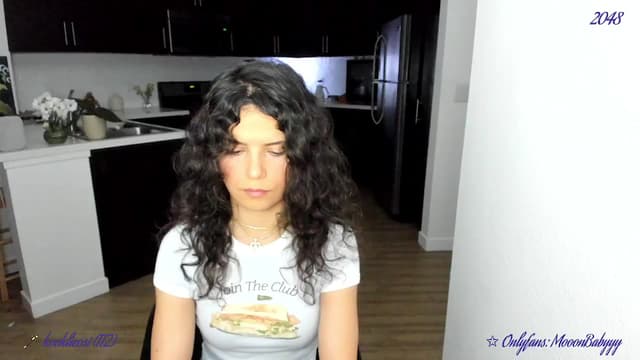 Gallery image thumbnail from vroom's myfreecams stream on, 05/02/2025, 05:56 image 8 of 20