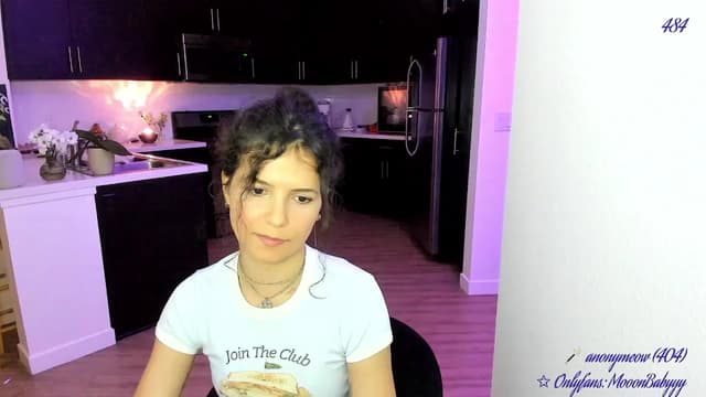 Gallery image thumbnail from vroom's myfreecams stream on, 05/02/2025, 06:06 image 2 of 20