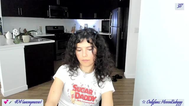 Gallery image thumbnail from vroom's myfreecams stream on, 05/13/2025, 04:49 image 8 of 20