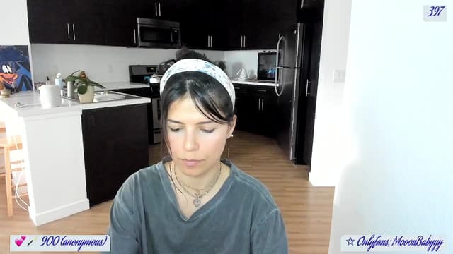 Gallery image thumbnail from vroom's myfreecams stream on, 05/17/2025, 02:22 image 7 of 20
