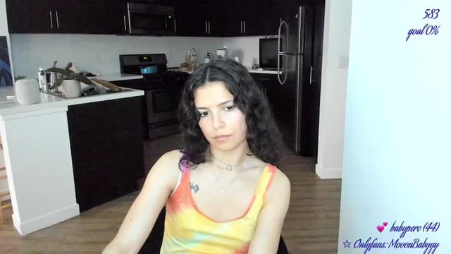 Gallery image thumbnail from vroom's myfreecams stream on, 05/28/2025, 03:36 image 8 of 20