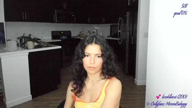 Gallery image thumbnail from vroom's myfreecams stream on, 05/28/2025, 03:36 image 20 of 20