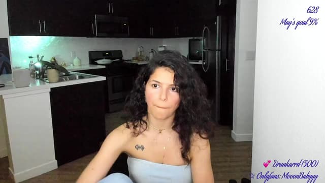Gallery image thumbnail from vroom's myfreecams stream on, 05/30/2025, 05:51 image 1 of 20