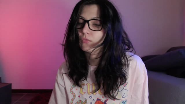 Gallery image thumbnail from woman's myfreecams stream on, 09/26/2023, 02:22 image 16 of 20