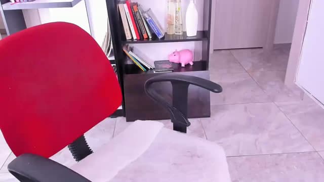 Gallery image thumbnail from yenlo's myfreecams stream on, 04/25/2025, 16:45 image 5 of 20