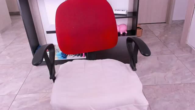 Gallery image thumbnail from yenlo's myfreecams stream on, 07/05/2025, 16:32 image 12 of 20