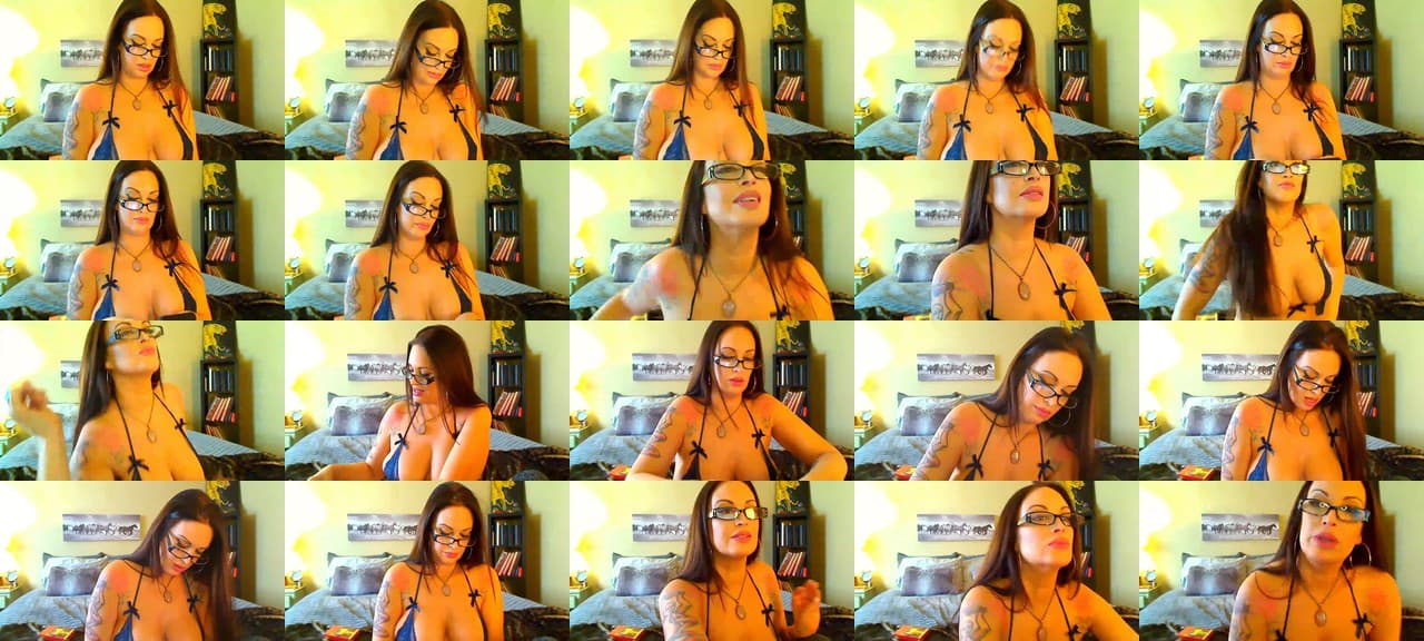 Nikki_Nova-MFC-202208071625_m.jpg
