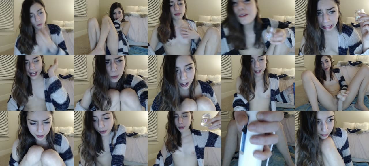 Tiny_Vixen-MFC-201703250630_m.jpg