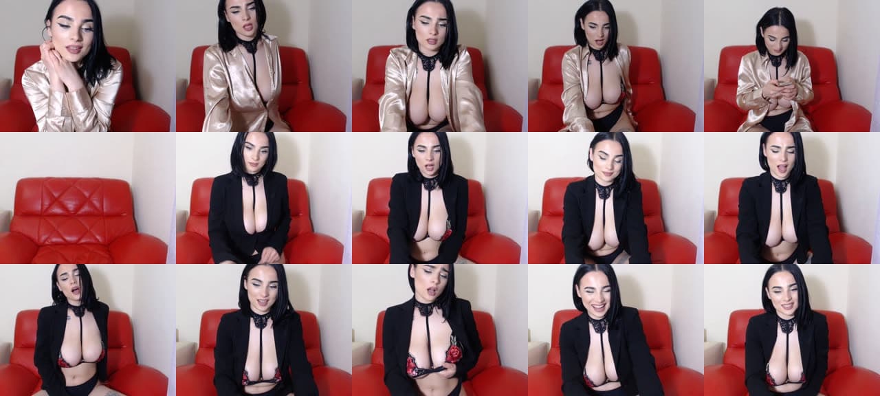 GirlofOct-MFC-201904252236_m.jpg