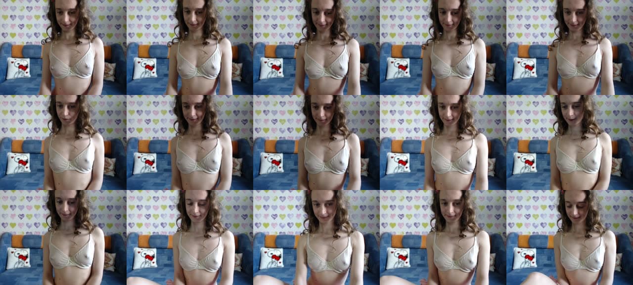 ShySchoolG1rl-MFC-201804271332_m.jpg