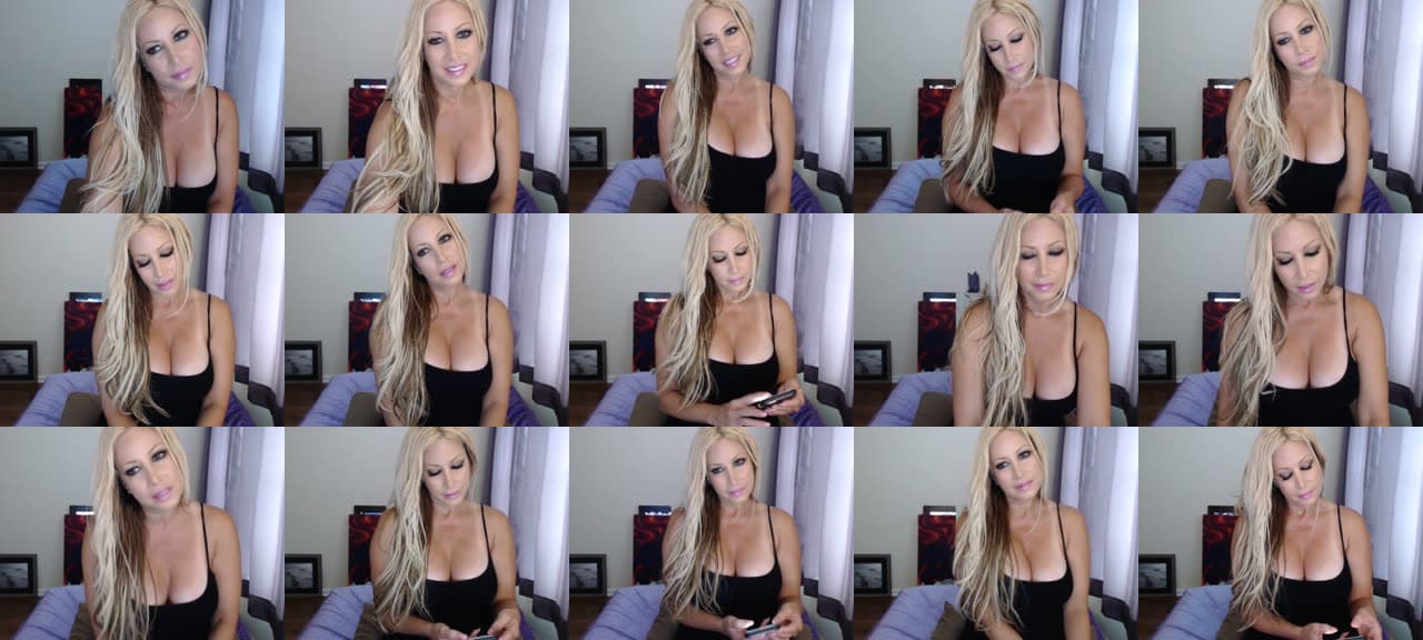 GinaLynnxxx-MFC-201710111531_m.jpg