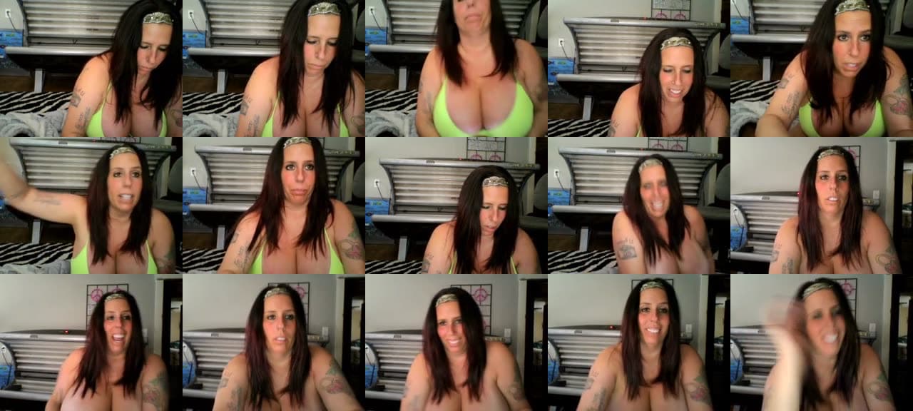 Giggles_4u-MFC-201711161943_m.jpg