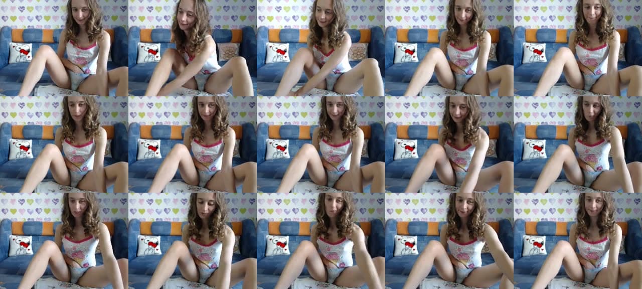 ShySchoolG1rl-MFC-201904121258_m.jpg