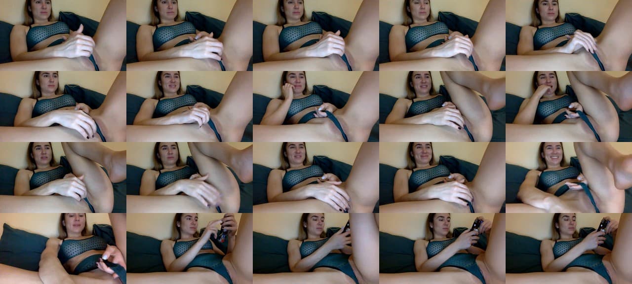 EgoisticKitty-MFC-202210030914_m.jpg