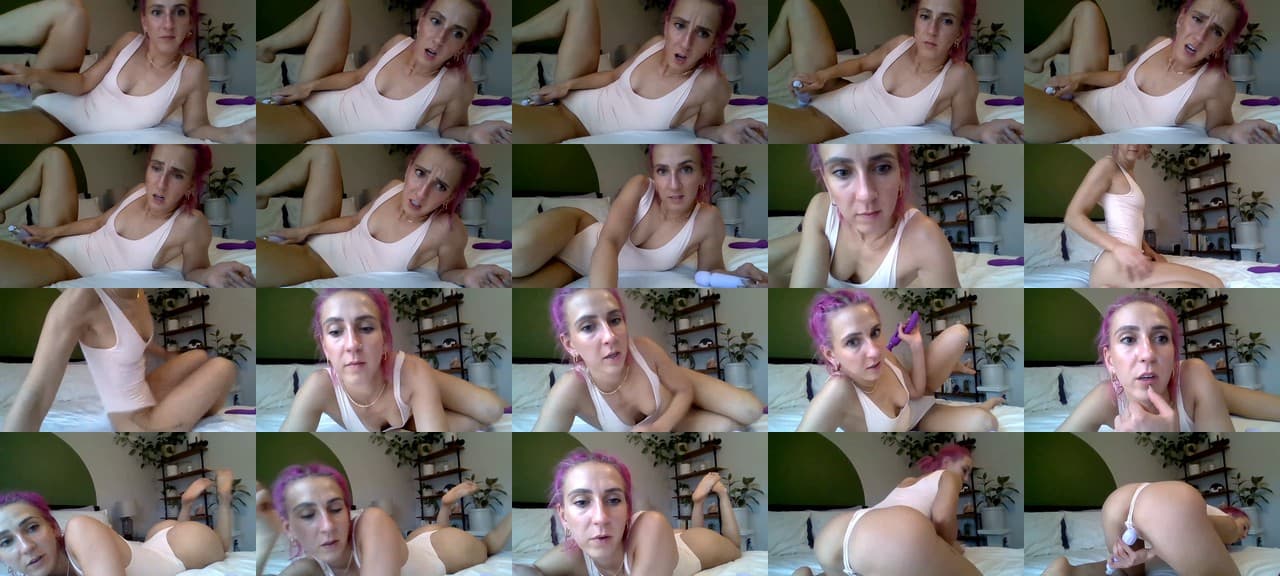 Rosieinpink-MFC-202204272054_m.jpg