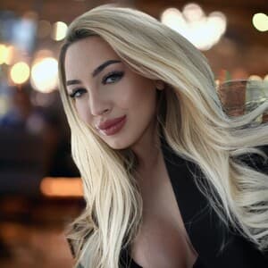 BlondeIsBack's Avatar