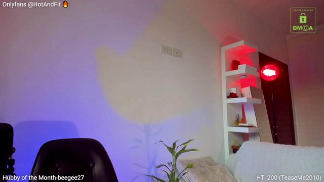 Gallery image thumbnail from AddictsQueen's myfreecams stream on, 07/15/2023, 10:00 image 19 of 20