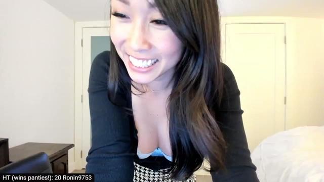 Gallery image thumbnail from AdorableDee's myfreecams stream on, 11/13/2023, 20:06 image 9 of 20