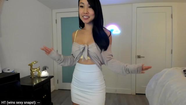 Gallery image thumbnail from AdorableDee's myfreecams stream on, 11/17/2023, 19:51 image 7 of 20