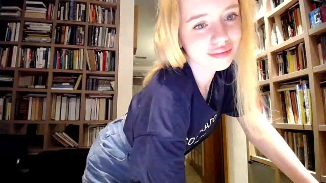 Gallery image thumbnail from Alena29's myfreecams stream on, 02/22/2023, 17:58 image 6 of 20