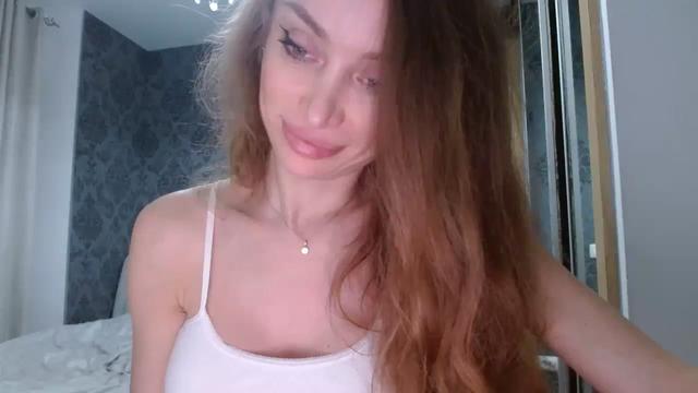 Gallery image thumbnail from Anayys's myfreecams stream on, 02/12/2024, 03:28 image 8 of 20