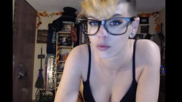 Gallery image thumbnail from Ancored's myfreecams stream on, 03/14/2024, 24:41 image 4 of 20