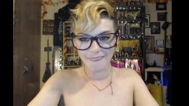 Gallery image thumbnail from Ancored's myfreecams stream on, 03/22/2024, 24:01 image 18 of 20