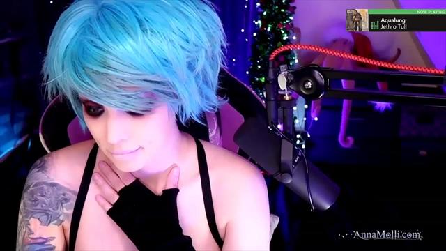 Gallery image thumbnail from AnnaMolli's myfreecams stream on, 12/23/2022, 04:39 image 13 of 20