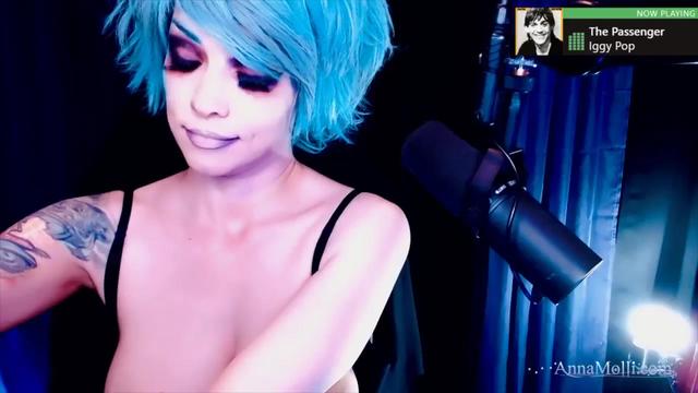 Gallery image thumbnail from AnnaMolli's myfreecams stream on, 12/10/2023, 05:11 image 17 of 20