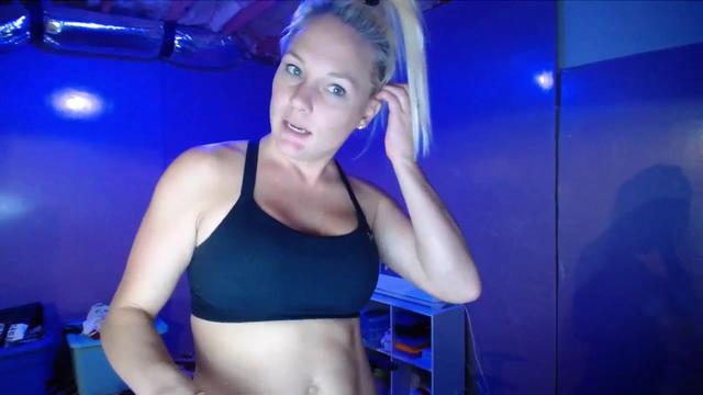 Gallery image thumbnail from AshlynnStorm's myfreecams stream on, 10/18/2023, 18:36 image 5 of 20