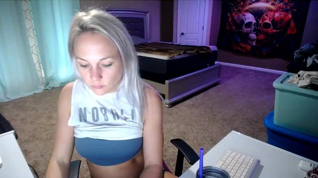 Gallery image thumbnail from AshlynnStorm's myfreecams stream on, 02/22/2024, 20:10 image 6 of 20