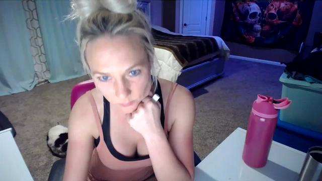 Gallery image thumbnail from AshlynnStorm's myfreecams stream on, 03/15/2024, 06:38 image 20 of 20