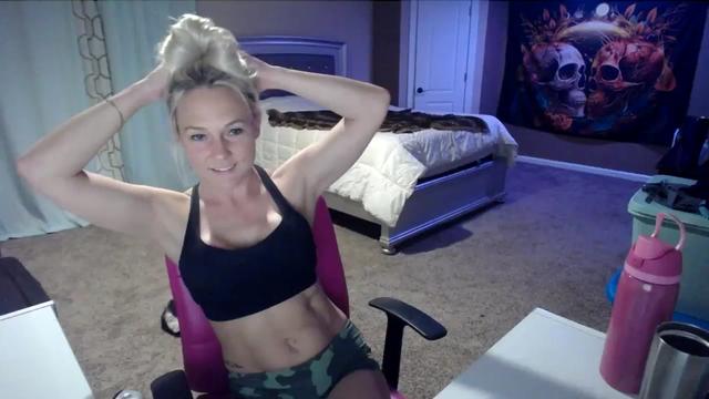 Gallery image thumbnail from AshlynnStorm's myfreecams stream on, 03/15/2024, 06:38 image 9 of 20