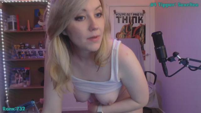 Gallery image thumbnail from AutomicBlue's myfreecams stream on, 03/12/2024, 14:27 image 15 of 20