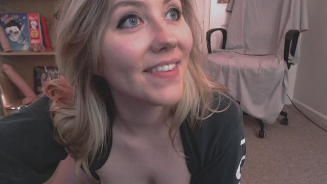 Gallery image thumbnail from AutomicBlue's myfreecams stream on, 04/02/2024, 13:42 image 14 of 20