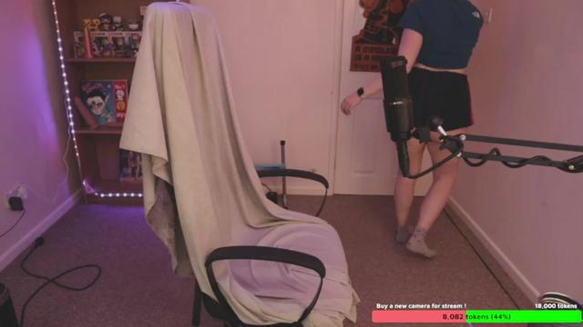 Gallery image thumbnail from AutomicBlue's myfreecams stream on, 04/15/2024, 13:31 image 17 of 20