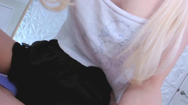 Gallery image thumbnail from Bambidoll00's myfreecams stream on, 04/03/2024, 20:22 image 1 of 20