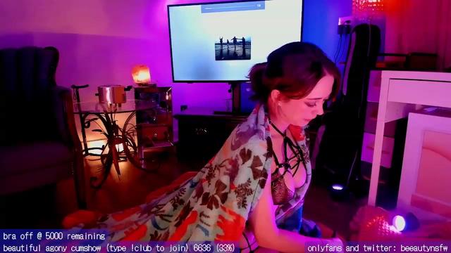 Gallery image thumbnail from BeeautyNSFW's myfreecams stream on, 11/27/2023, 05:17 image 13 of 20